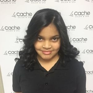 Meet your Posher, Deyna